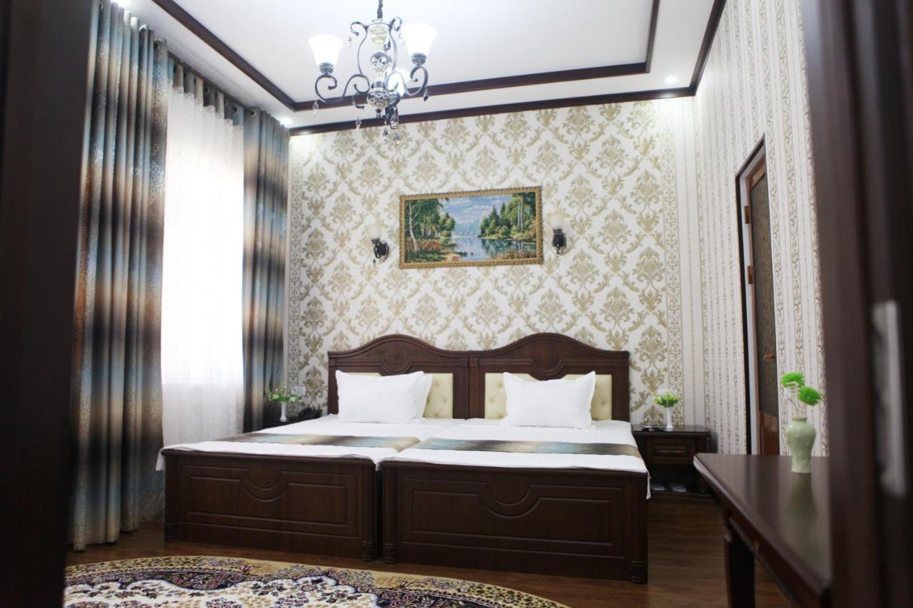 Hotel Naxshab Qarshi Bagian luar foto