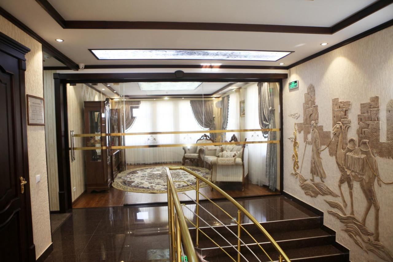 Hotel Naxshab Qarshi Bagian luar foto